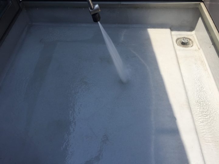 ベランダ防水高圧洗浄
