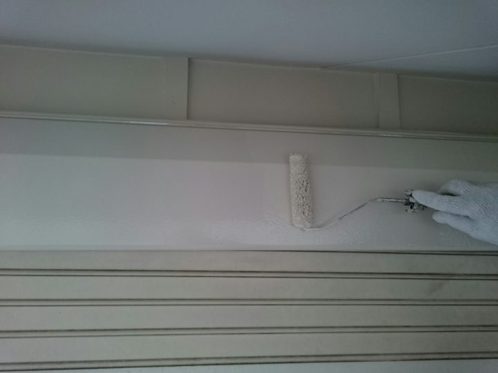 シャッタボックス中塗り