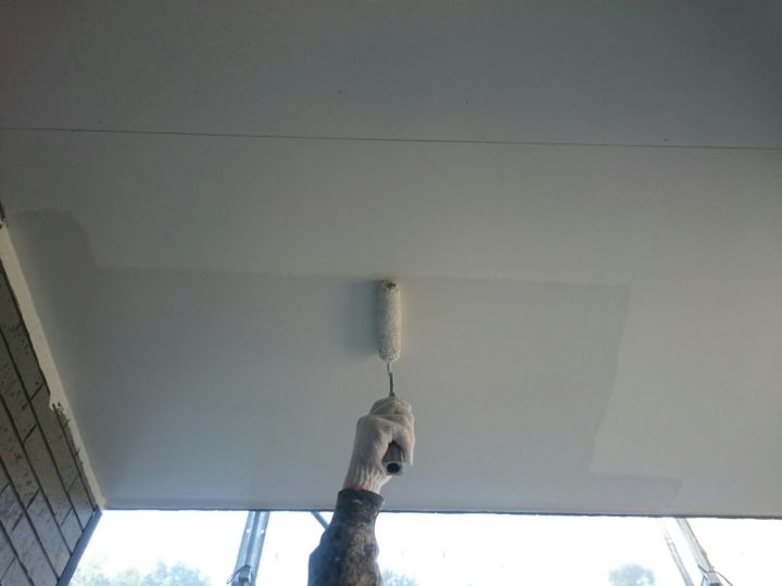 軒天下塗り