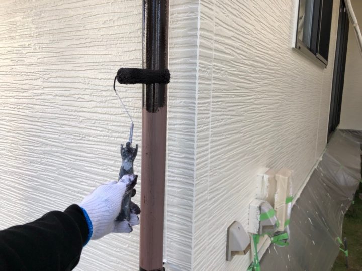 雨樋塗装１回目