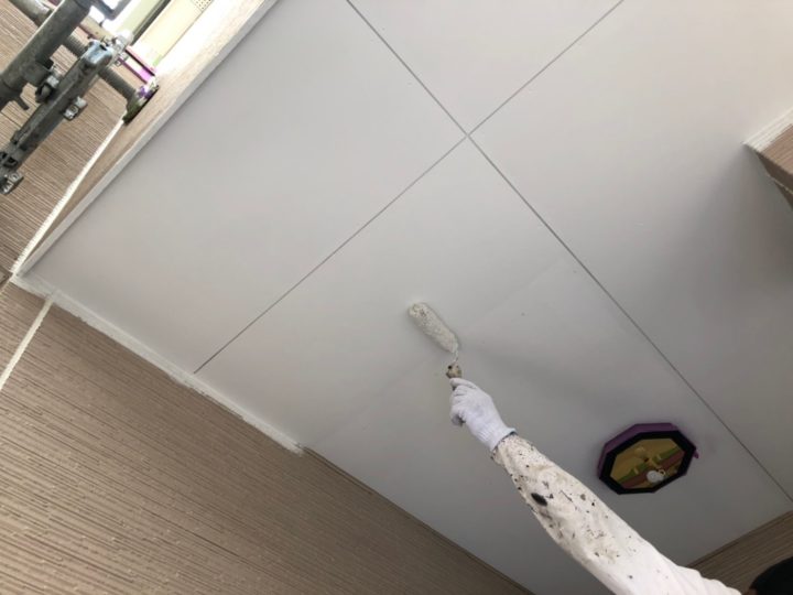 軒天下塗り