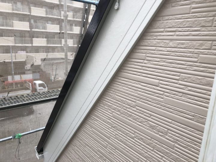 破風板完了全景