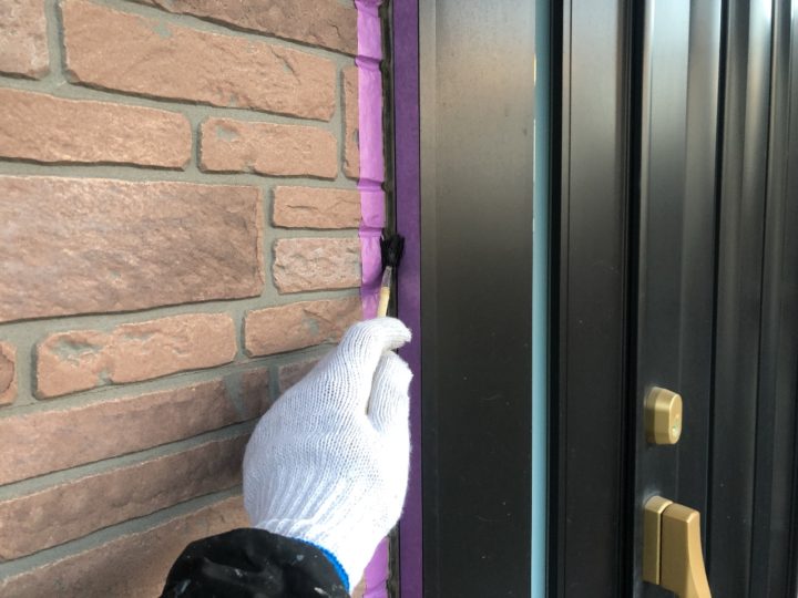 開口部廻りプライマ－の塗布