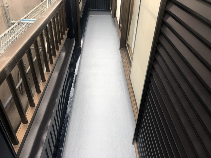 ベランダ床完了全景