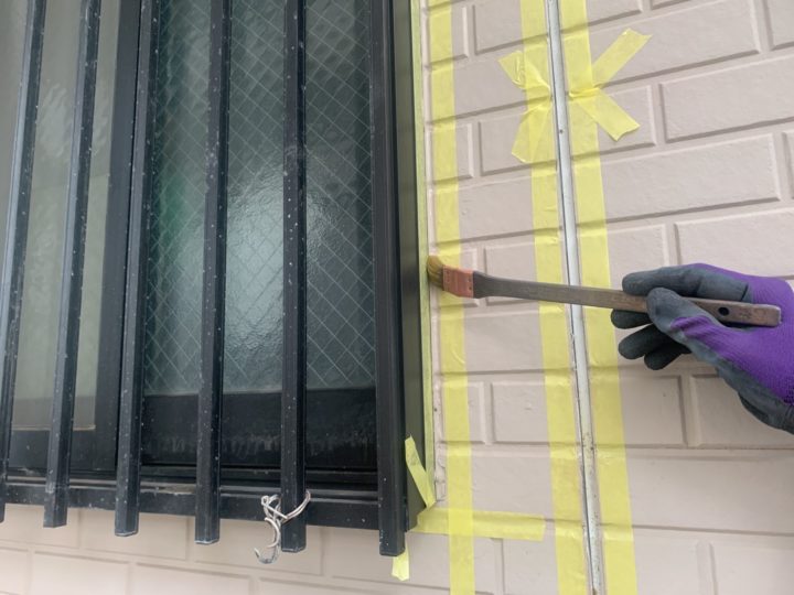 開口部廻りプライマ－塗布