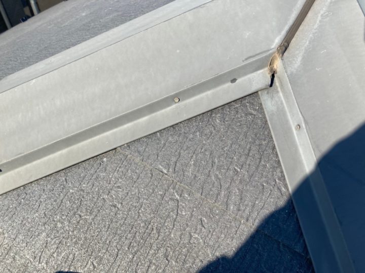屋根板金釘打ち施工前