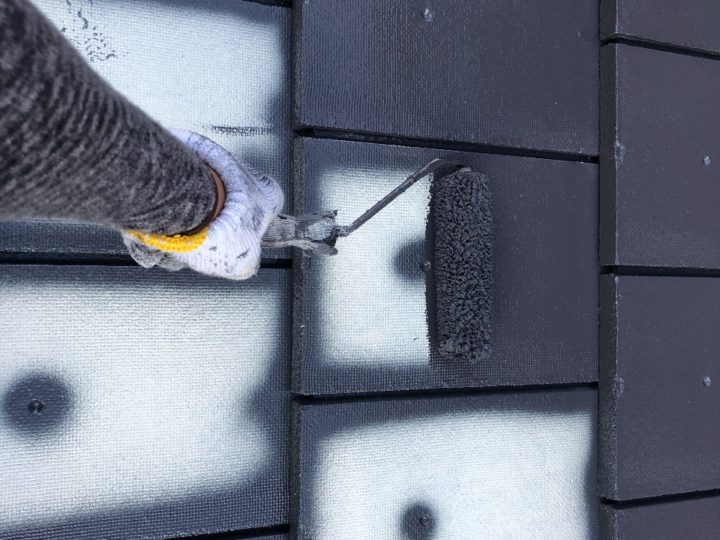 セメント瓦屋根中塗り