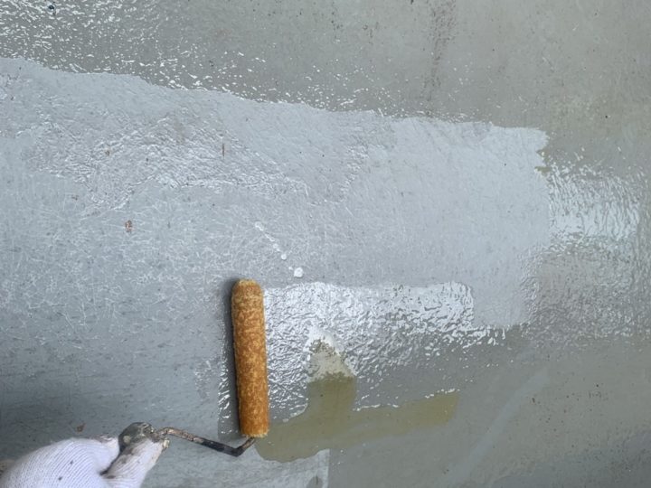 ベランダ床下塗り