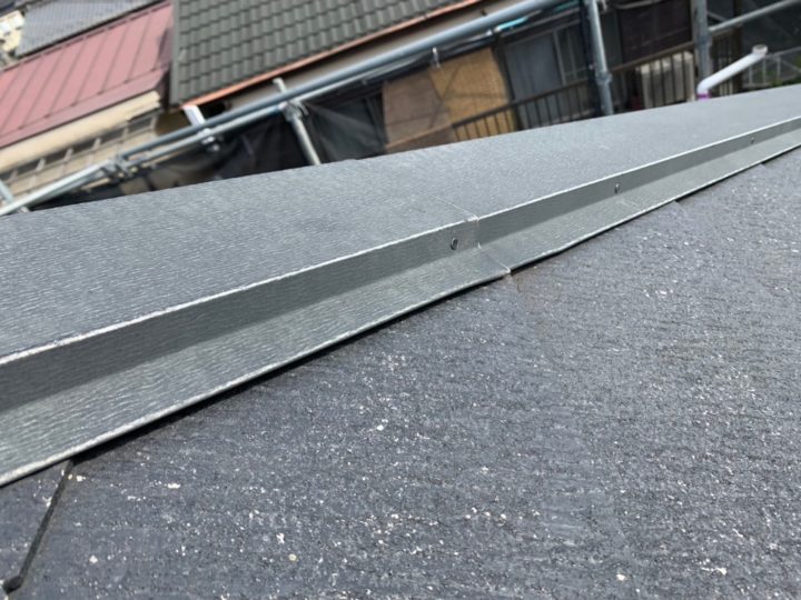 屋根板金の釘打ち施工後