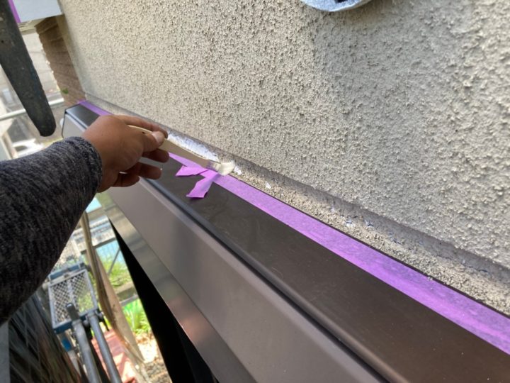 開口部廻りシ－リング専用プライマ－塗布