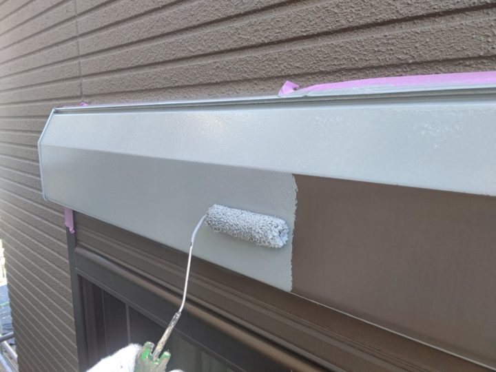 シャッタ－ボックス下塗り