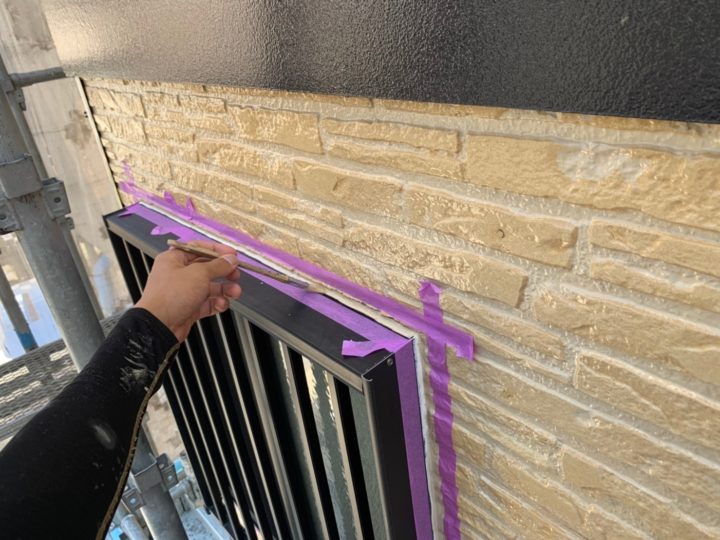 開口部廻りシ－リング専用プライマ－塗布