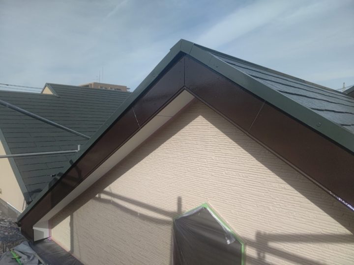 破風板完了全景