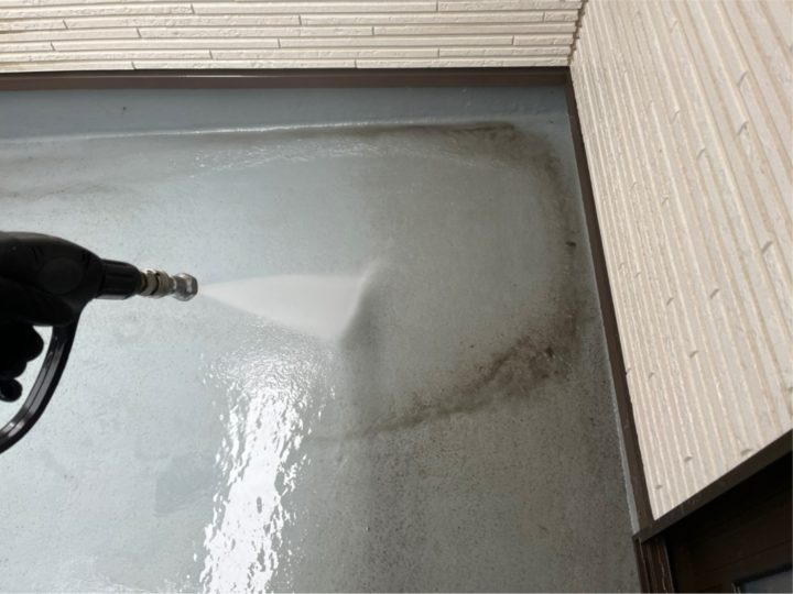 ベランダ床高圧洗浄