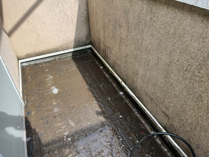 床タイル撤去状況