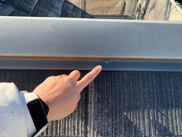 棟板金釘打ち補修施工前
