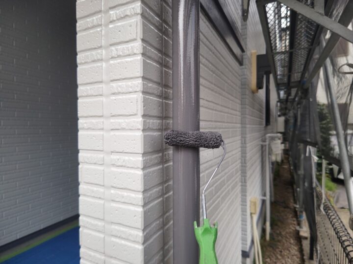 雨樋塗装２回目