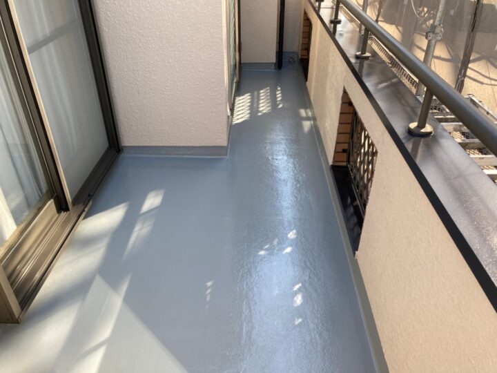 ベランダ床完了全景
