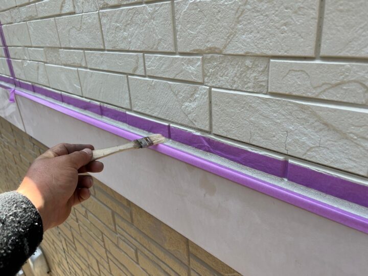 入隅シ－リング専用プライマ－塗布