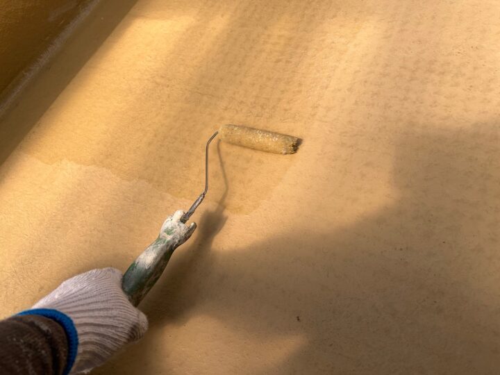 ベランダ床下塗り