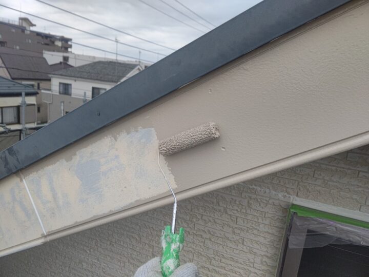 破風板塗装１回目