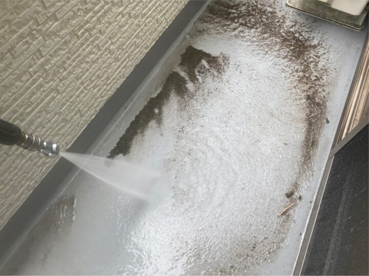 ベランダ床高圧洗浄