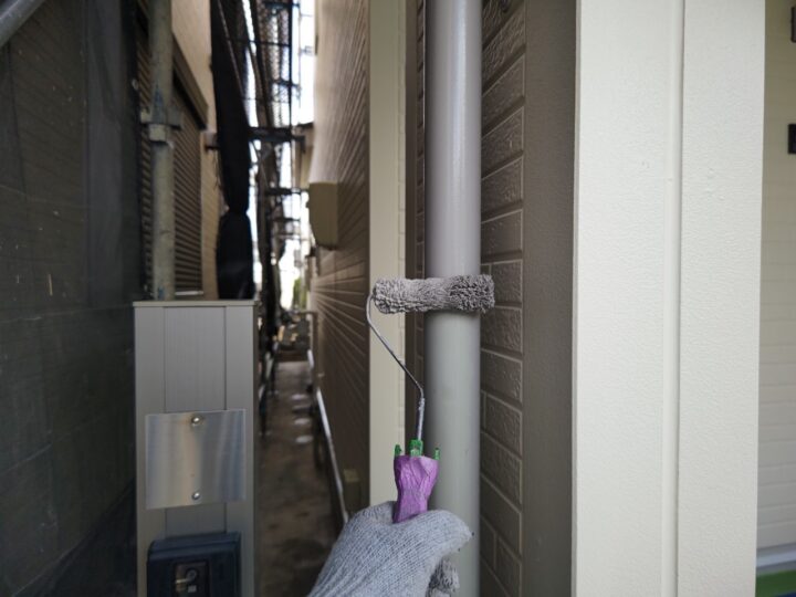 雨樋塗装１回目
