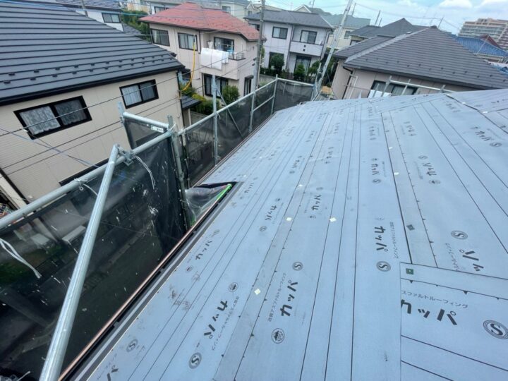 ゴムアスファルトルーフィング貼り付け完了全景