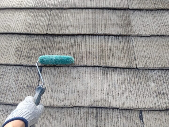 屋根下塗り工事2回目