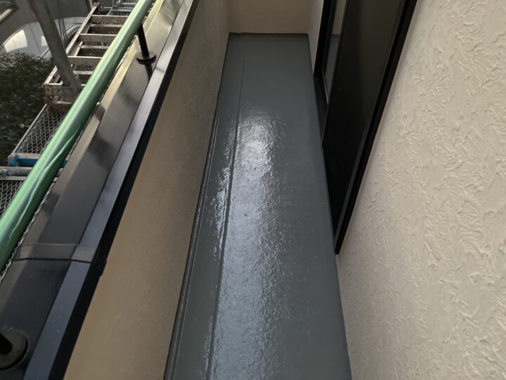 ベランダ床完了全景