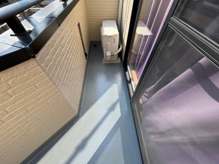 ベランダ床完了全景