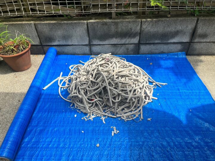 外壁板間シーリング撤去完了全景