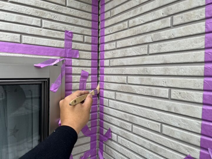 入隅シーリング専用プライマ－塗布