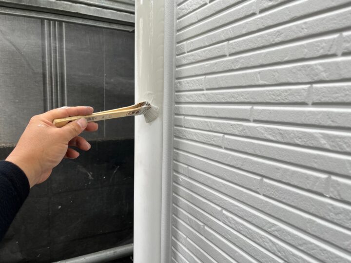 雨樋塗装１回目