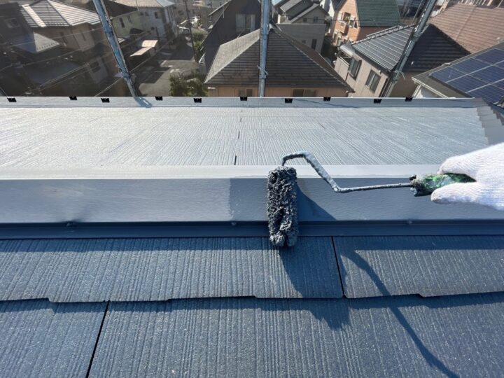 屋根板金中塗り工事