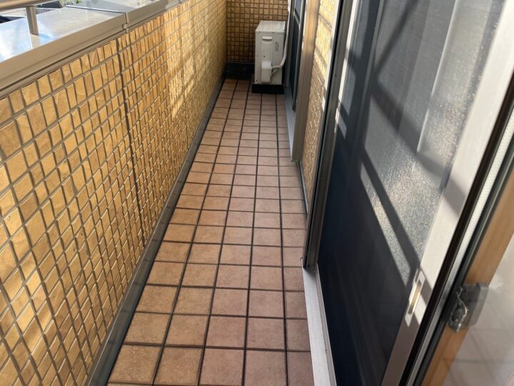 ベランダタイル取付完了全景