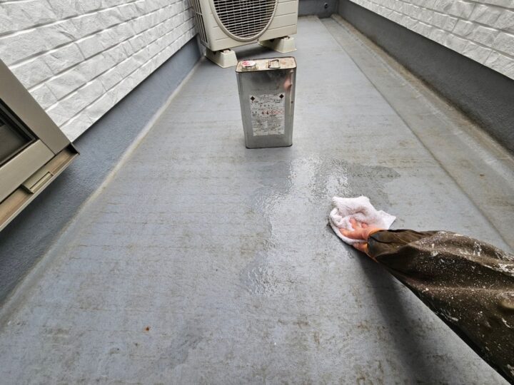 ベランダ床下地処理工事