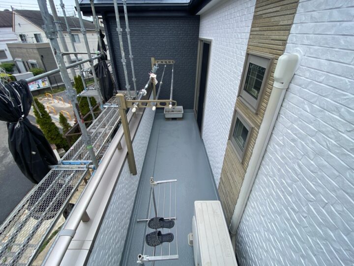 ベランダ床完了全景