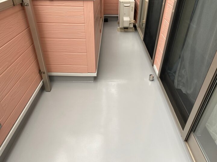 ベランダ床防水工事完了全景