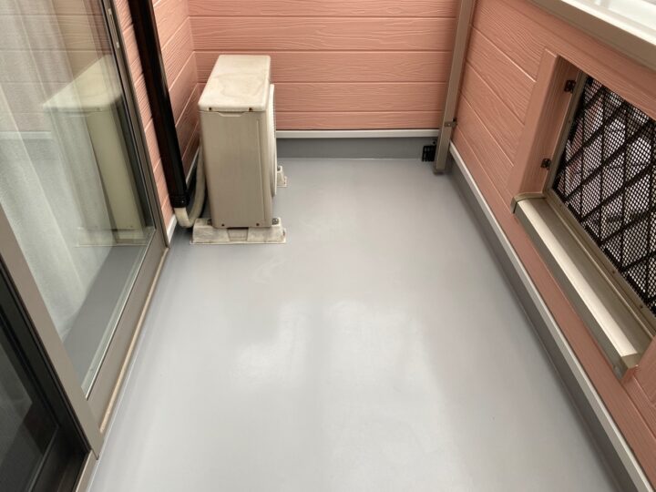 ベランダ床防水工事完了全景