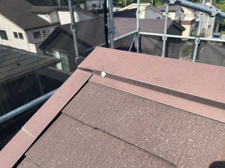 屋根板金シーリング完了全景
