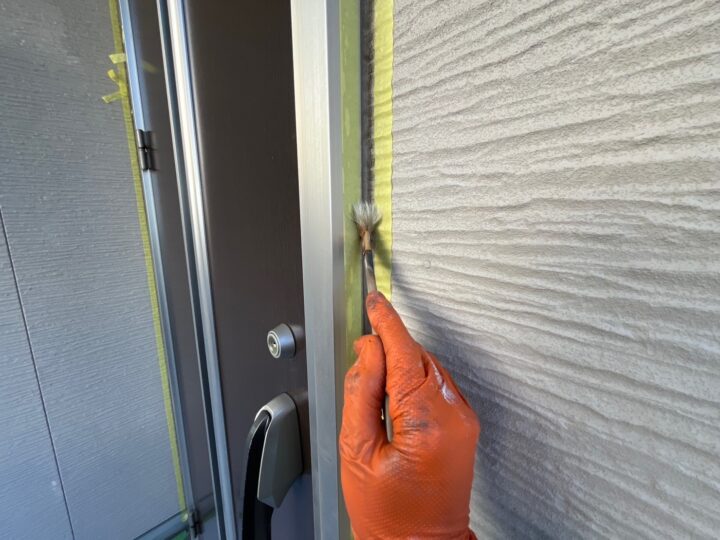 開口部回りシ－リング専用プライマ－塗布