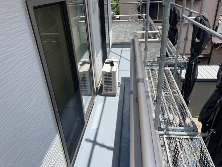 ベランダ床完了全景
