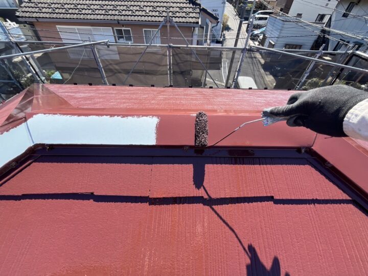 屋根板金中塗り工事