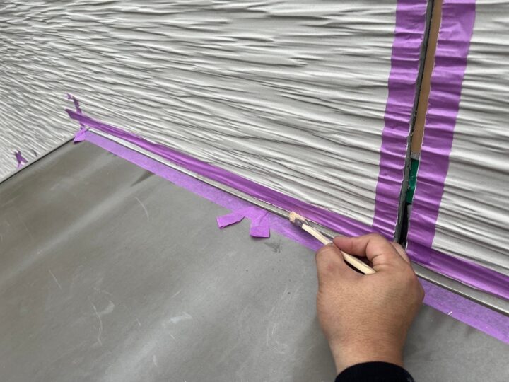 入隅シ－リング専用プライマ－塗布