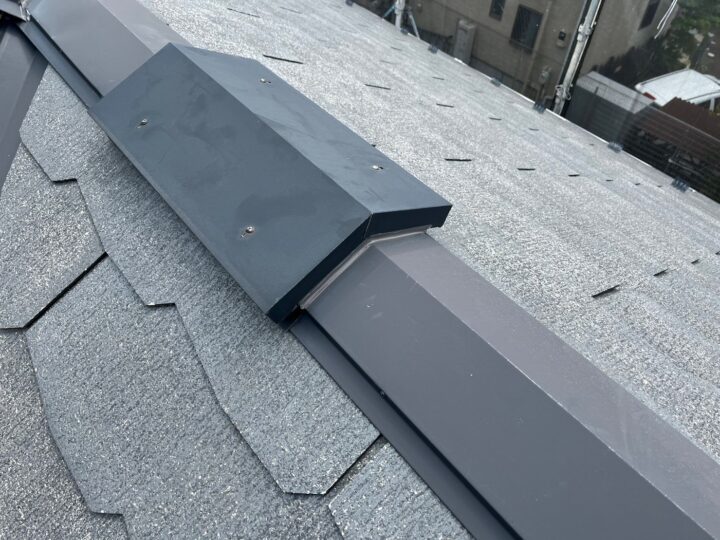 屋根板金シ－リング補修施工前