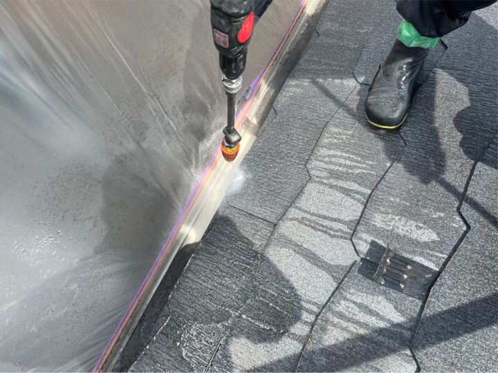 雨樋内部高圧洗浄工事