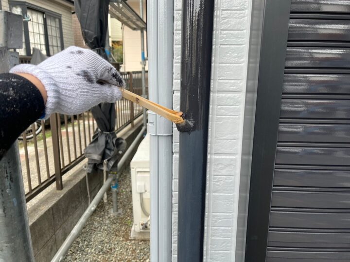 雨樋塗装１回目