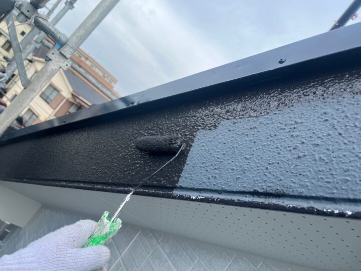 破風板塗装１回目