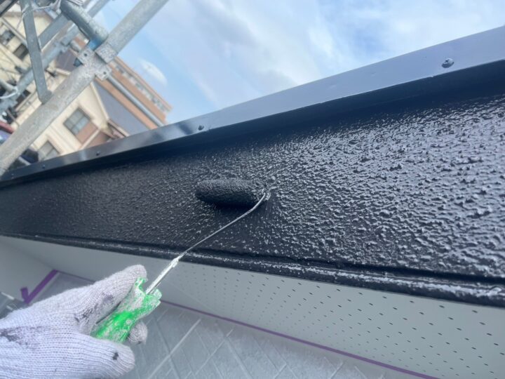 破風板塗装２回目